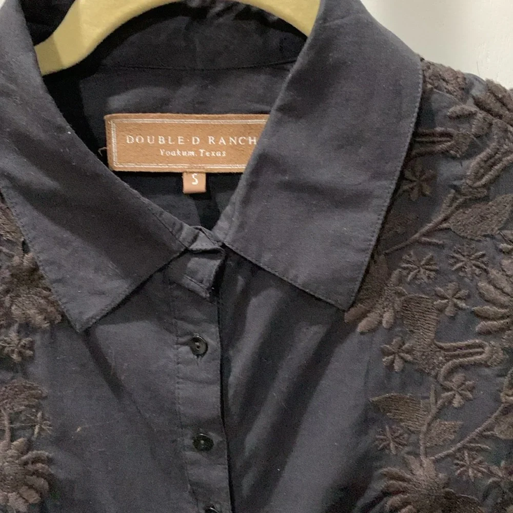 Double D Ranch Black on Black Embroidered Blouse - Picture 2 of 7